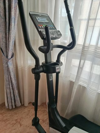 Bicicleta Elíptica BH Fitness i.ZK900