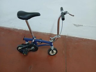 Bicicleta infantil plegable azul