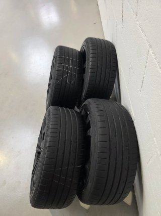 Llantas Seat León Negras