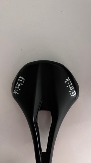 Sillín Fizik Argo Tempo R5 Negro