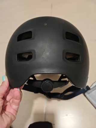 Casco y protecciones
