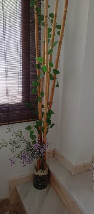 Jarrón Decorativo Bambú y Piedras