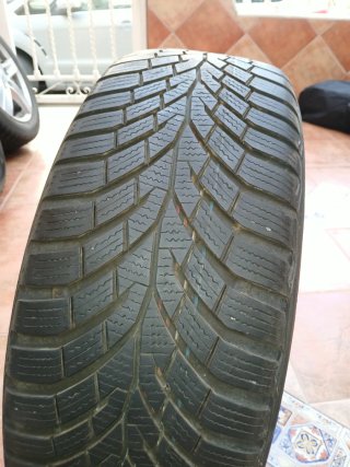 4 llantas y 4 gomas nuevas