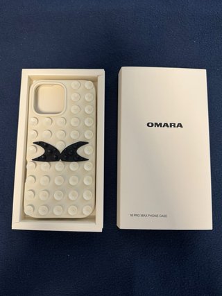 Funda iPhone 16 Pro Max OMARA