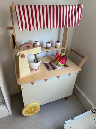 Carro de helados infantil de madera