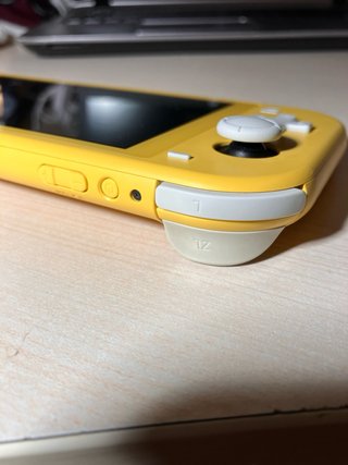 Nintendo Switch Lite Amarilla con Caja