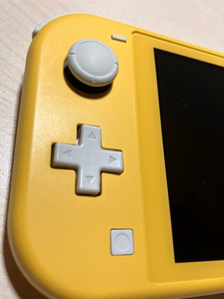 Nintendo Switch Lite Amarilla con Caja