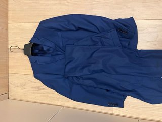 Traje completo azul El Corte Inglés Joven Talla M