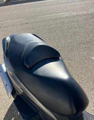 Suzuki Burgman 200cc 2012 Gris 24.000 km