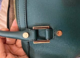 Borsa Liu Jo verde con dettagli oro