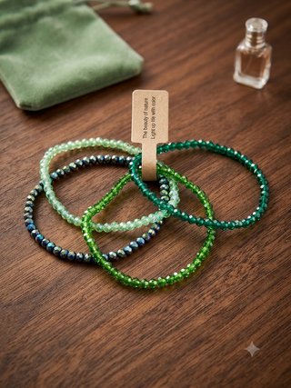 4 braccialetti perline verdi e multicolore