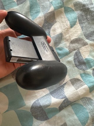 Impugnatura ufficiale Nintendo Switch Joy-Con