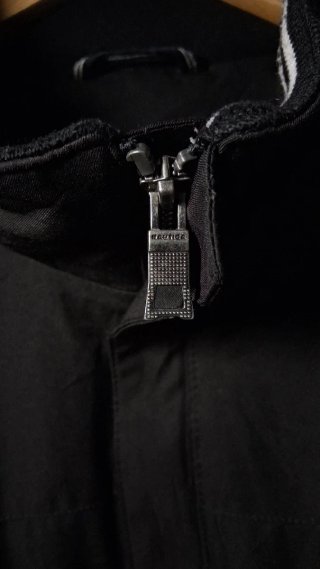 Chaqueta Nautica Negra Cuello Bordado