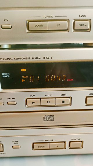 Mini cadena Denon D-M03