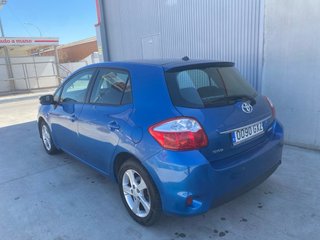 Toyota Auris 2011