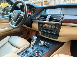 BMW X5 2011