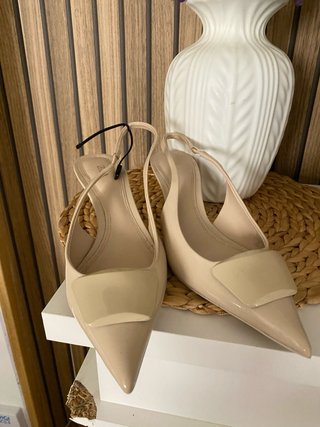 Zapatos tacón Zara crema sin estrenar