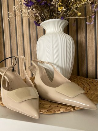 Zapatos tacón Zara crema sin estrenar