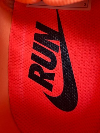 Nike Vomero Plus Naranja y Rosa