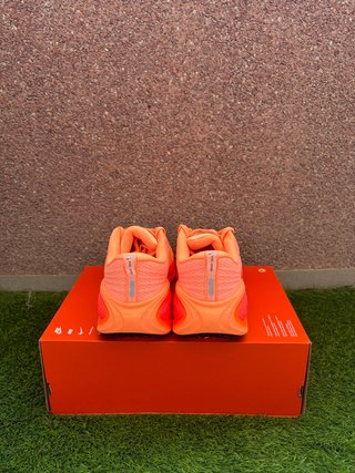 Nike Vomero Plus Naranja y Rosa
