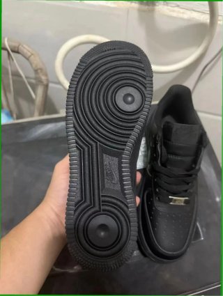 Nike Air Force 1 Low Talla 43 Negras