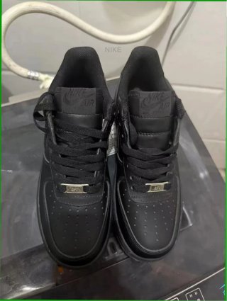 Nike Air Force 1 Low Talla 43 Negras