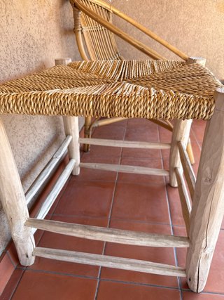 Taburete madera y mimbre