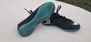 Botas de fútbol Nike CR7 niño talla 28