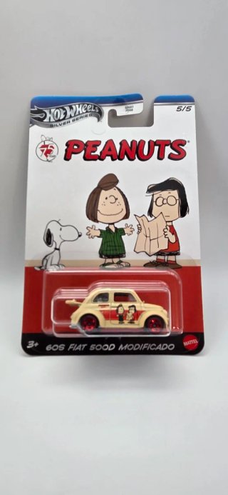 Hot Wheels Peanuts 60s Fiat 500D Silver Series