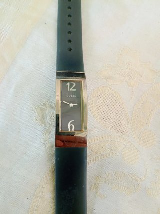 Orologio Guess Rettangolare Nero e Argento