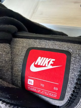 Felpa Nike Grigia con Cerniera