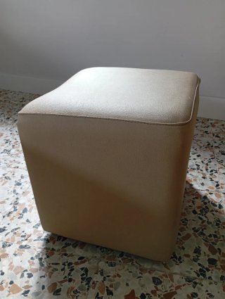 Pufs Beige Piel Sintética