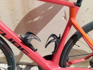 Bicicleta CUBE Agree C62 Carretera