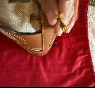 Bolso CH Insignia Out Beige/Marrón