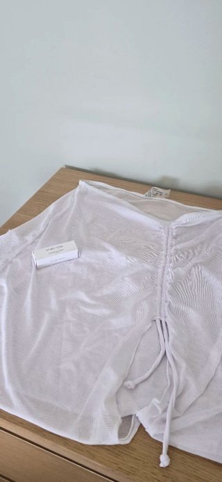 Conjunto bikini blanco Lovito 3 piezas + falda