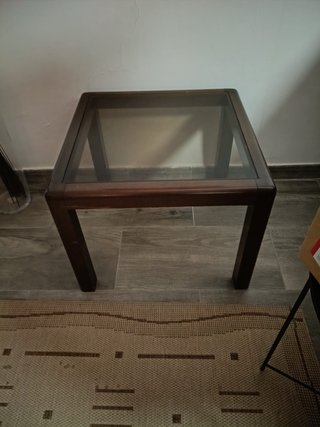 Mesa auxiliar madera y cristal