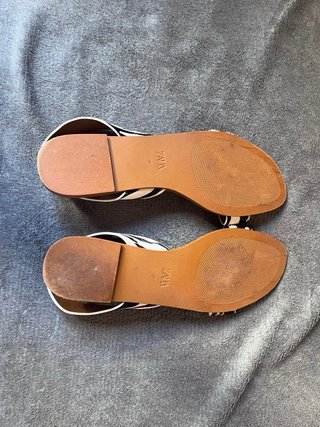 Sandalias Zara estampado cebra