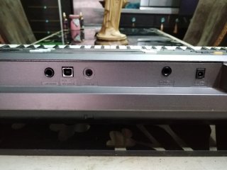 Teclado Electrónico Yamaha PSR-E353