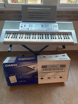 Piano Eléctrico Casio CTK-810