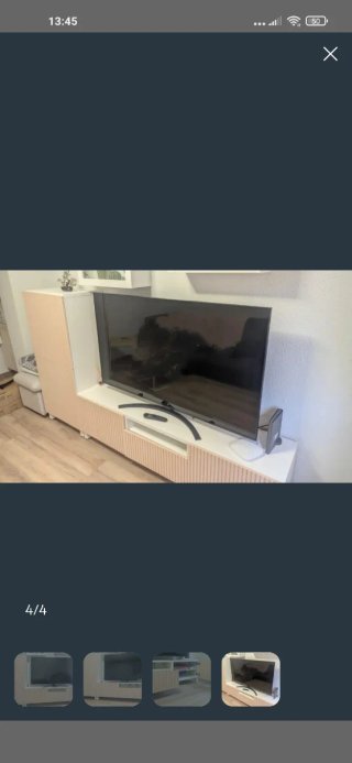 Mueble de comedor beige y negro