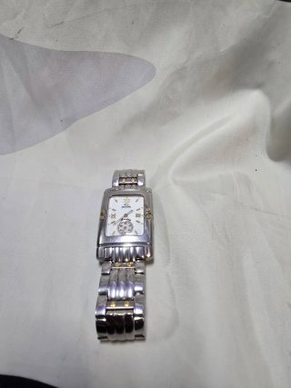 Reloj Jaguar J-282 Swiss Made Acero y Oro