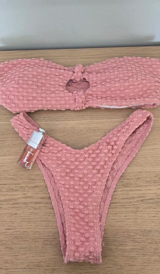 Bikini rosa texturizado