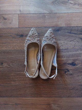 Décolleté slingback pizzo punta