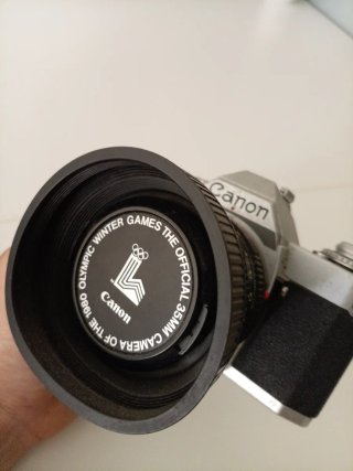 Canon AV-1 Cámara Réflex Analógica incluye 50mm