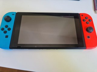 Nintendo Switch + Zelda Btw y Totk