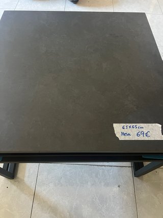 Mesa cuadrada piedra 65x65cm