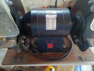 Esmeril 550W Piedras 200mm no envio.(naron)