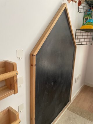 Pizarra infantil madera forma casita