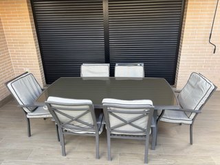 Conjunto mesa y 6 sillones exterior