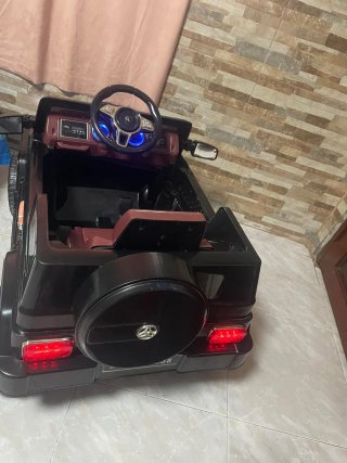 Coche eléctrico infantil negro